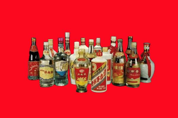 盘锦市盘山回收十八老酒.jpg
